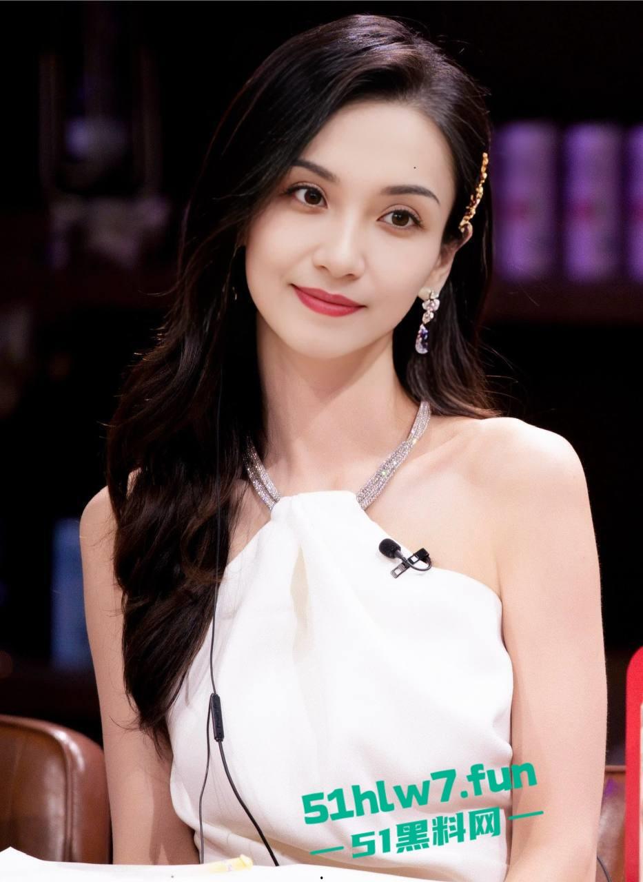 上海华东理工大学女教师【万婷】高校教师，淫荡无度私底下售卖自己仰仗自己高校教师身份高价卖逼！-1