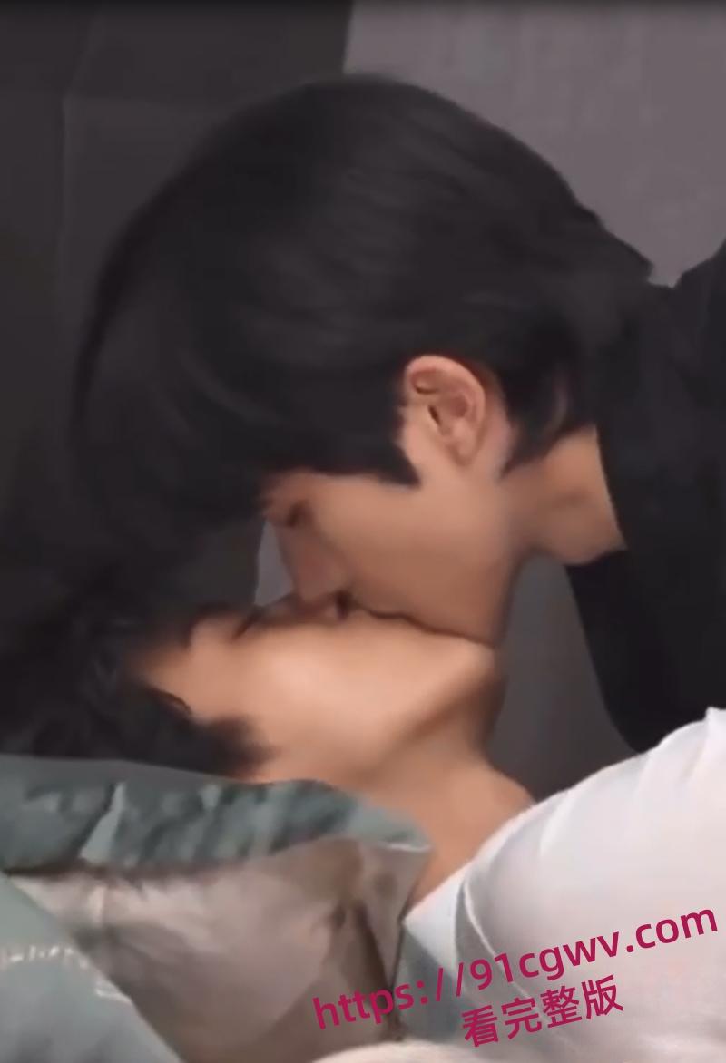 内娱演员小鲜肉黄星与邱鼎杰男同性爱视频流出-12
