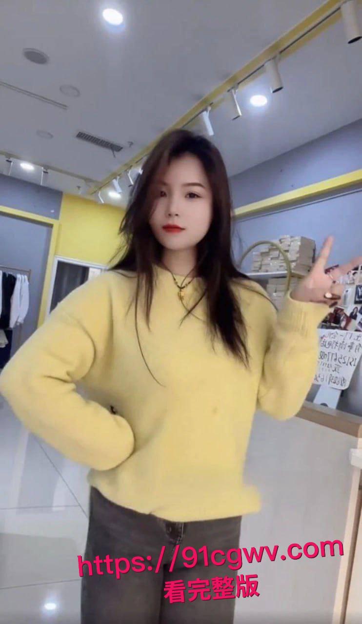 快手网红小婊妹明码标价，200 就能购买她的自慰，2000 可以线下约炮一夜情，被干到逼合不上！-12