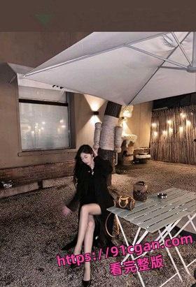 抖音网红刘紫怡男友三亚酒店闭关三天，她被男友狂干骚穴喷水呻吟尖叫，私密淫乱至极!-1