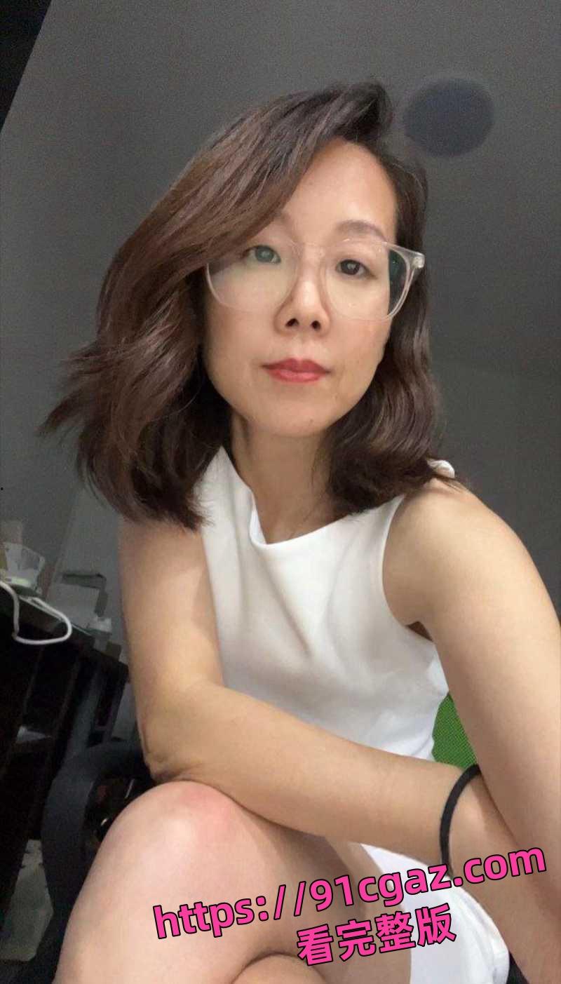 安徽涡阳一小学女校长传出与当地教育局长潜规则的不雅视频-4