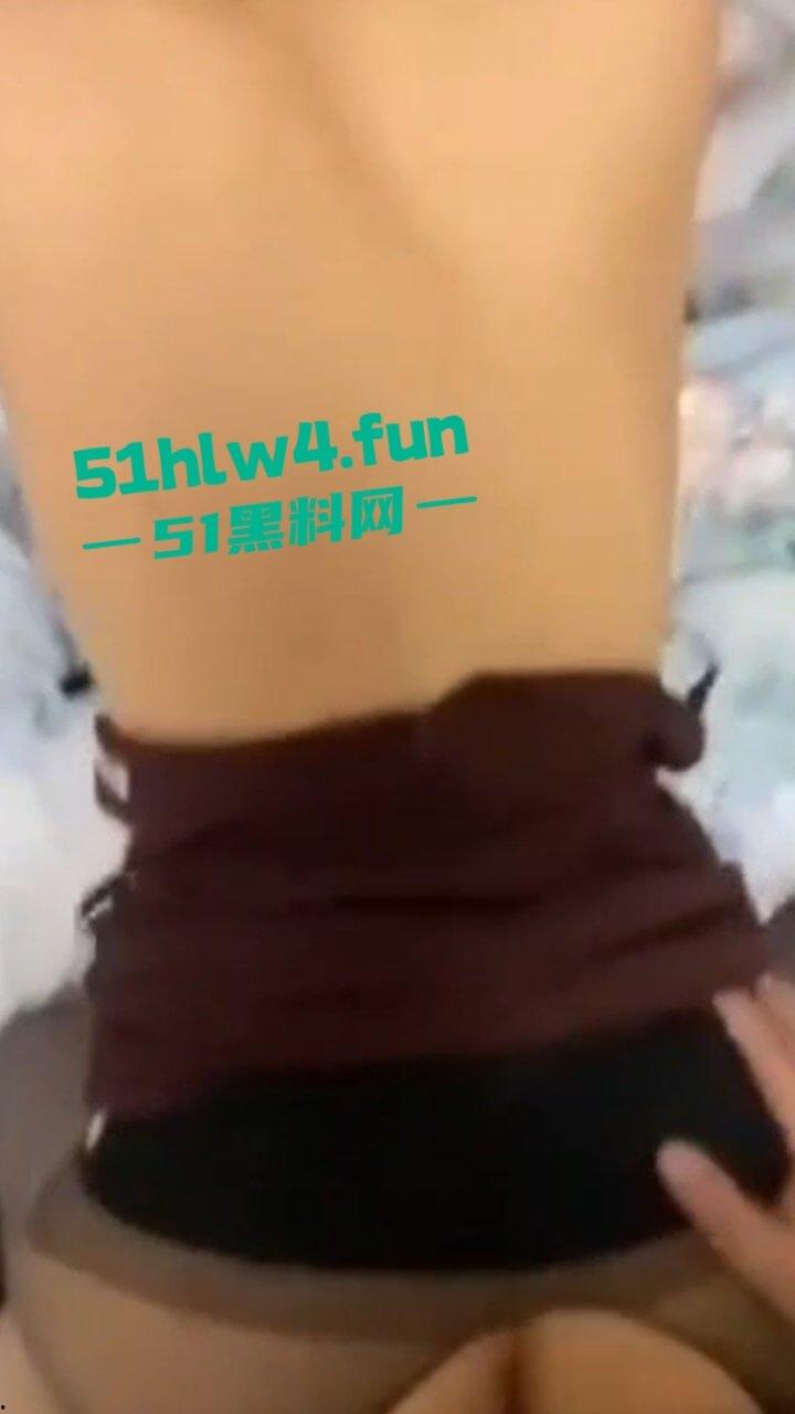 广东东莞渣男【钟安】开虚假公司坑蒙拐骗，诱骗女孩包养潜规则，被老婆发现后 发朋友圈求原谅。-9