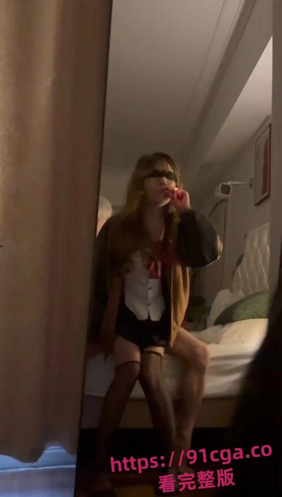 建莆田 郑烨烨 在群里炫耀和男模做爱 主打精神小妹欠操风范！-3