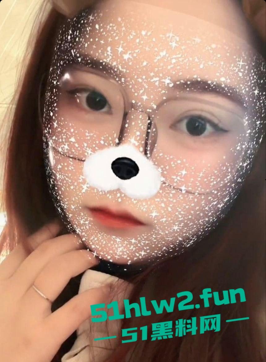 邯郸微胖骚货【钱晶晶】又骚又浪，微信激情视频泄露，男友录屏疯传，舔嘴娇喘主动掀裙，床上不得翻天？-6