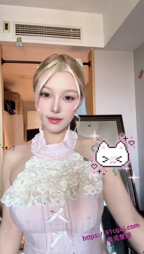 暴力永恒巨臀反差婊新动态出炉：露脸口交金主鸡巴，健身美臀操翻网友！-5