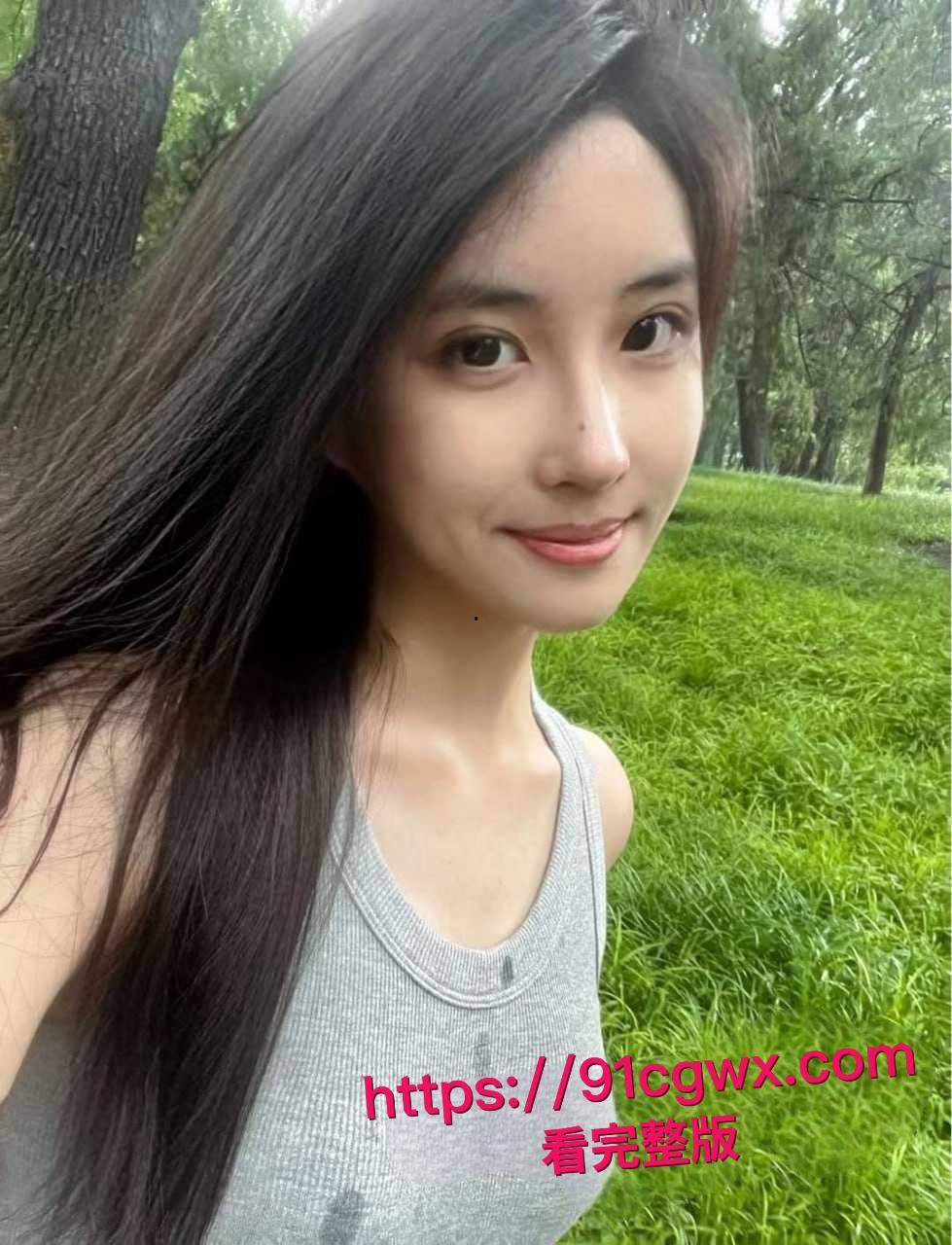 超高颜值长发美女阳台激战金主大鸡巴，翘臀狂抖尖叫连连，绝美脸蛋爽翻天被操到变形！-8