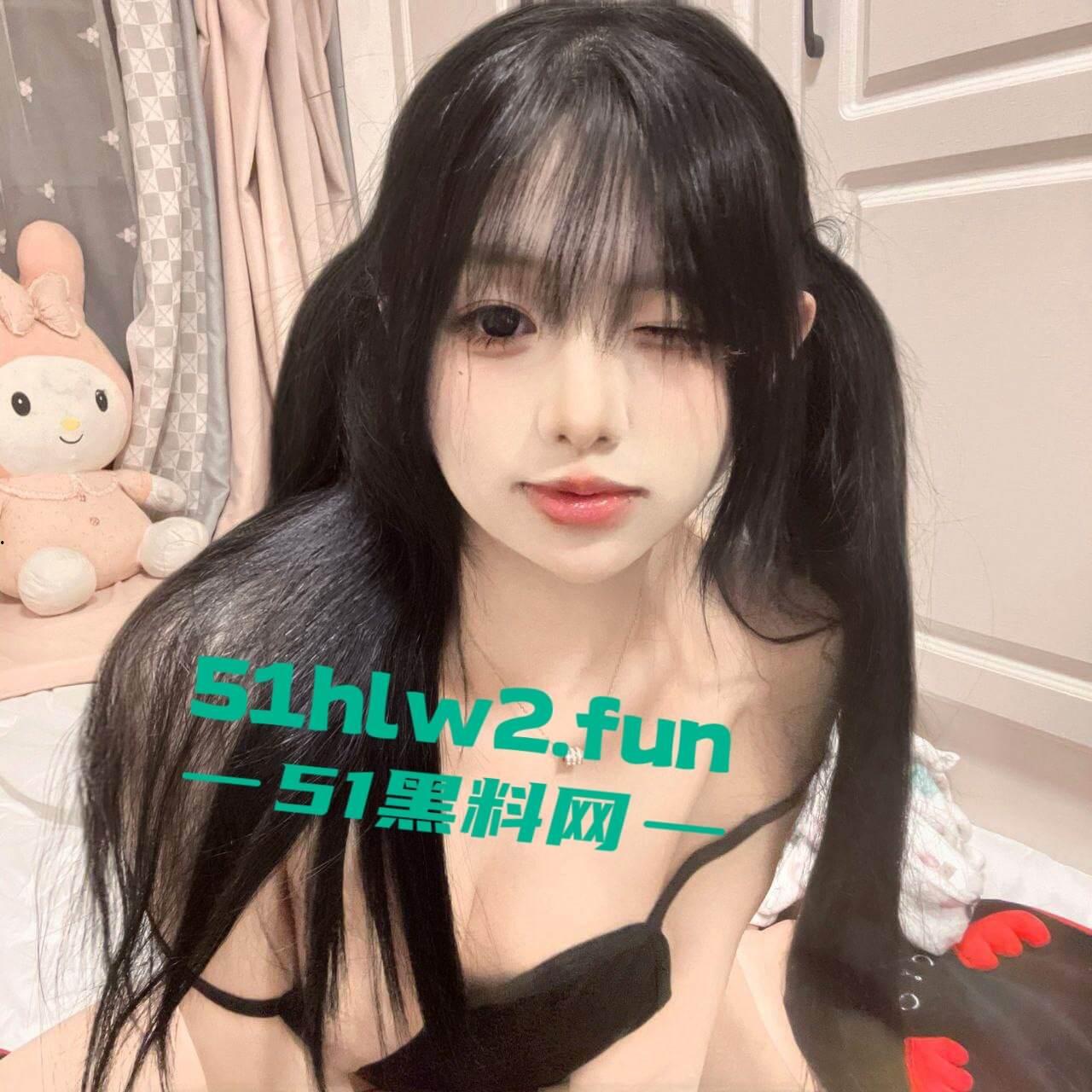 双马尾极品小萝莉嫩妹【筱呆呆】完美身材反差小母狗，超喜欢萝莉的裸舞抖奶福利视频流出。-2