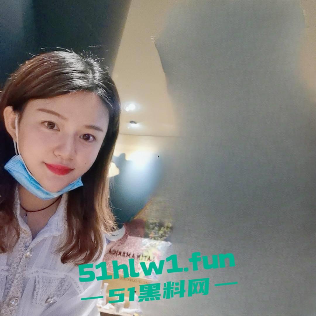 山东临沂罗庄，已婚人妻付晓伟，高颜值性瘾骚逼，背着老公当鸡巴套子，口交技术一流，做爱视频被老公发现曝光！-5