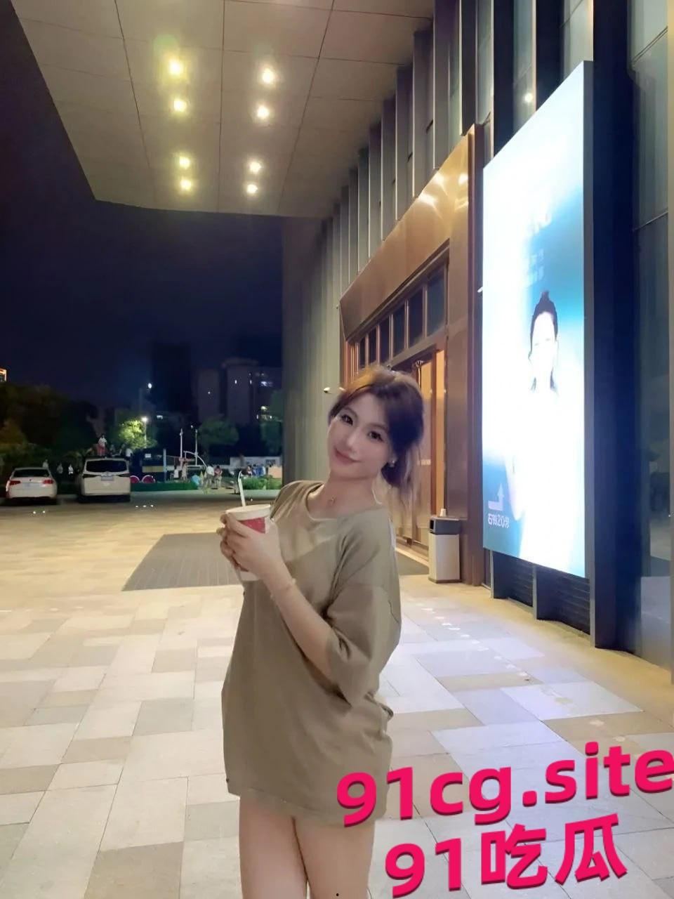 调教广州大学音乐舞蹈学院大二生王应怡性欲初潮-1