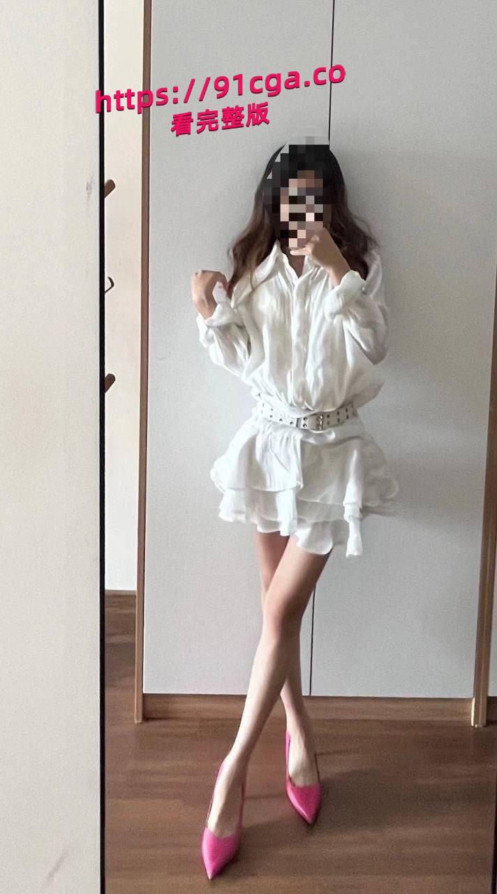 高颜值反差婊莎莎,这妹子高颜值脸蛋甜美,妥妥的人间尤物,与男友激情性爱,把女友都给操哭-3