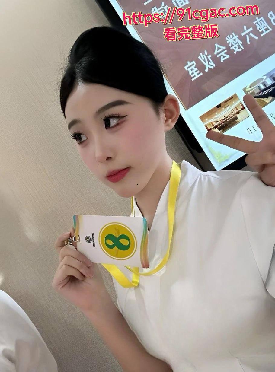 广州民航学院校花贾明爽不雅视频流出，高冷女神私密调教玩法曝光，尺度惊人！-5