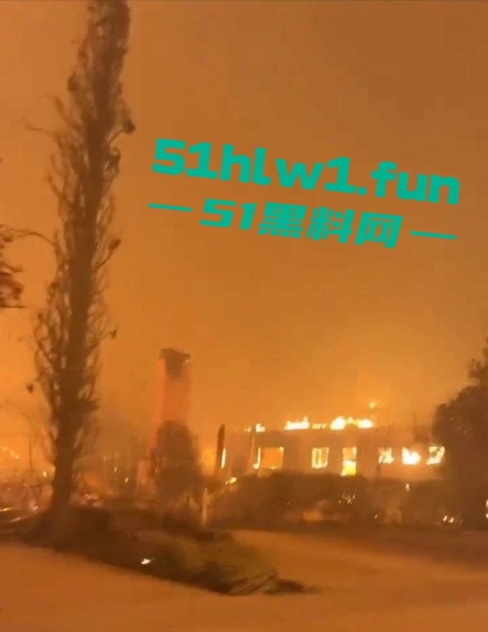 洛杉矶火势疯狂升级，7万居民被迫撤离，大片森林变焦土，美利坚的灾难正在上演！-9