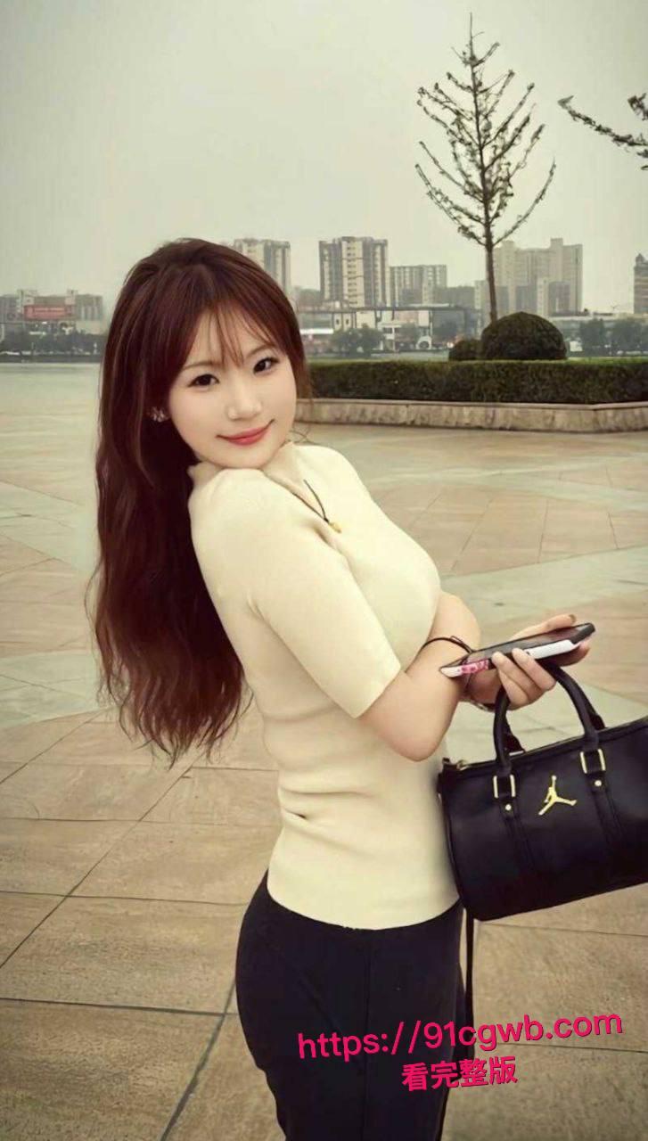 上海名校大四生李佳怡！为了五万块参加金主别墅的群P，三根滚烫鸡巴轮番口爆骚穴菊花双插，饥渴母狗浪叫扭腰迎合成沉沦肉便器-2