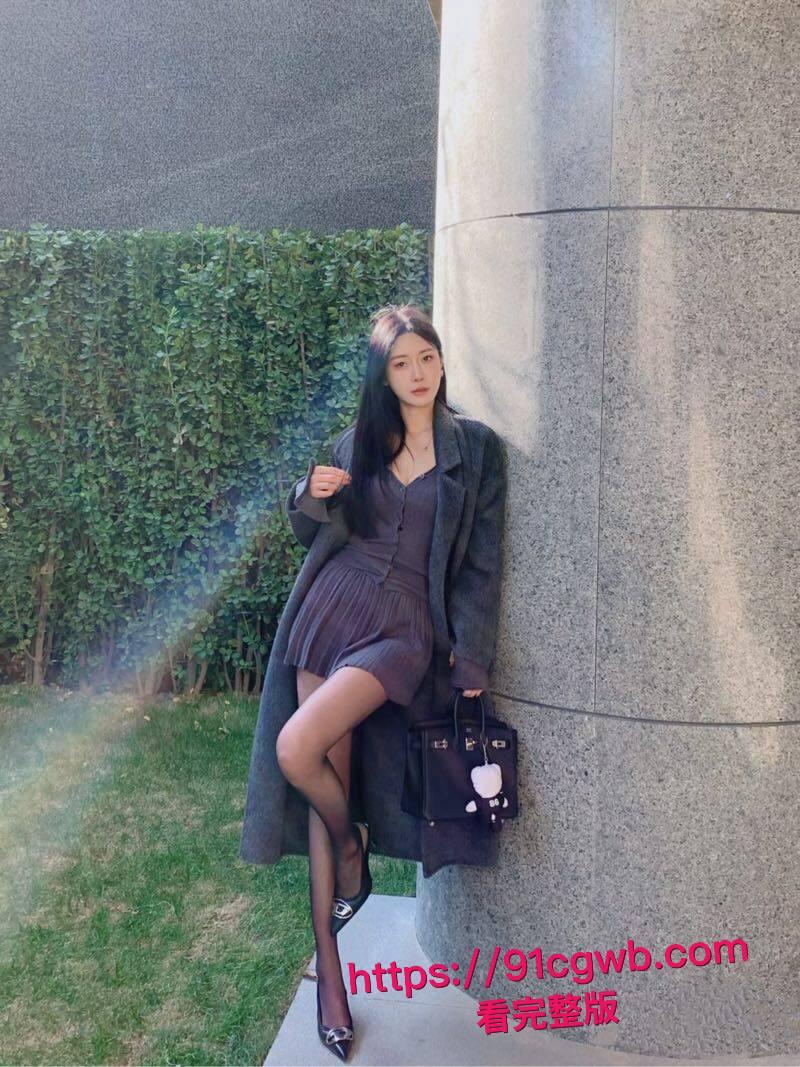 吉林极品御姐陈钰琪包养调教自拍全泄密！黑丝白丝情趣内衣轮番上阵，多姿势爆操嫩穴！-7