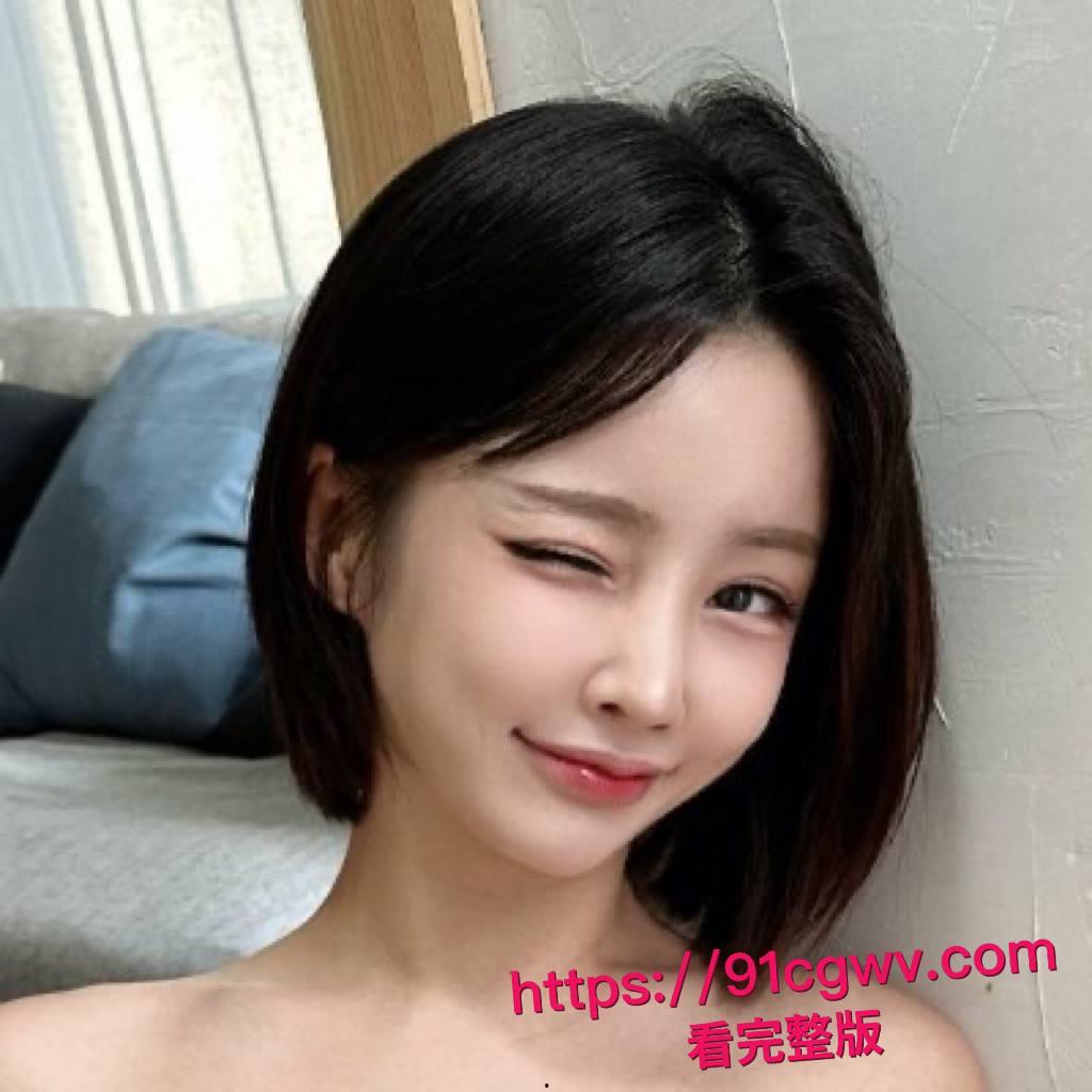 韩国甜妹韩善月sunwall95最新金主定制视频流出！在健身房G杯巨乳被教练大鸡巴猛捅粉穴喷汁内射！-5