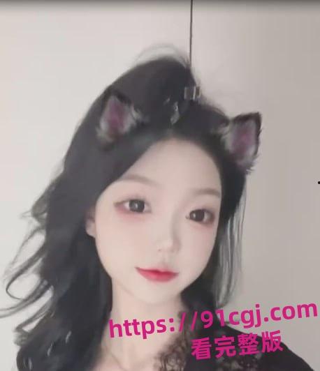 长沙市申雅琴从水电八局高技辍学下海 抖音谈价傍金主火爆网络成骚鸡传奇-2