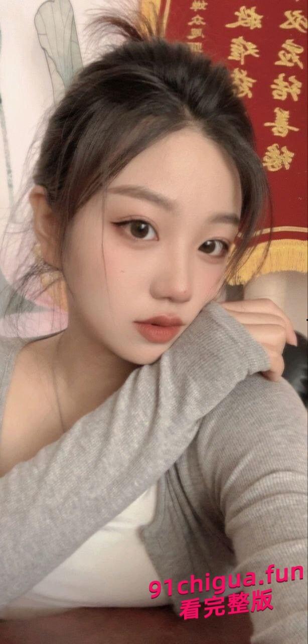 武汉音乐老师张小岚私会网友！初见即在学校口交！-6