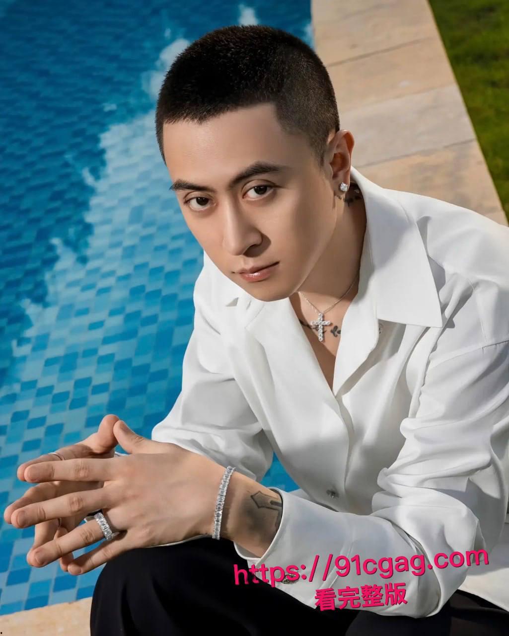 惊天大瓜！网红韦雪整容改命，设局秦奋索 9 亿分手费，如今遭前夫现任联手背刺-1