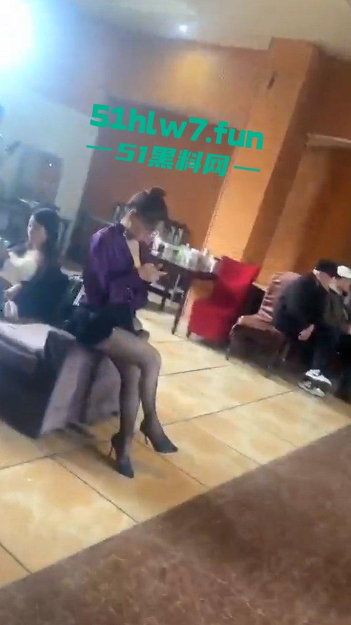 四川绵阳大青龙纯炮场美女如云，不惧扫黄行动顶风作案照样出台卖逼引发网友们的羡慕。-6