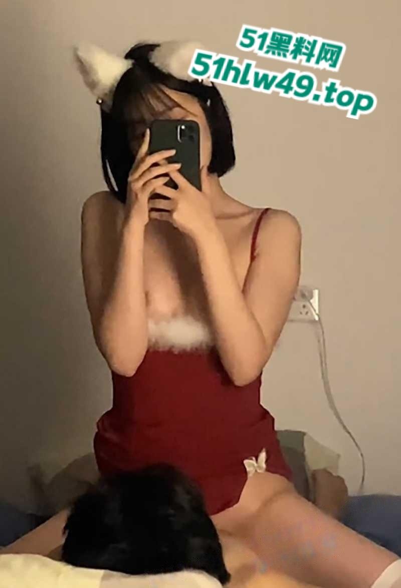 南京审计大学【黄芸】外传校花女神，甜美脸蛋C杯傲胸柳腰翘臀，不雅视频疯传，大尺度炸裂让人脸红心跳。-2