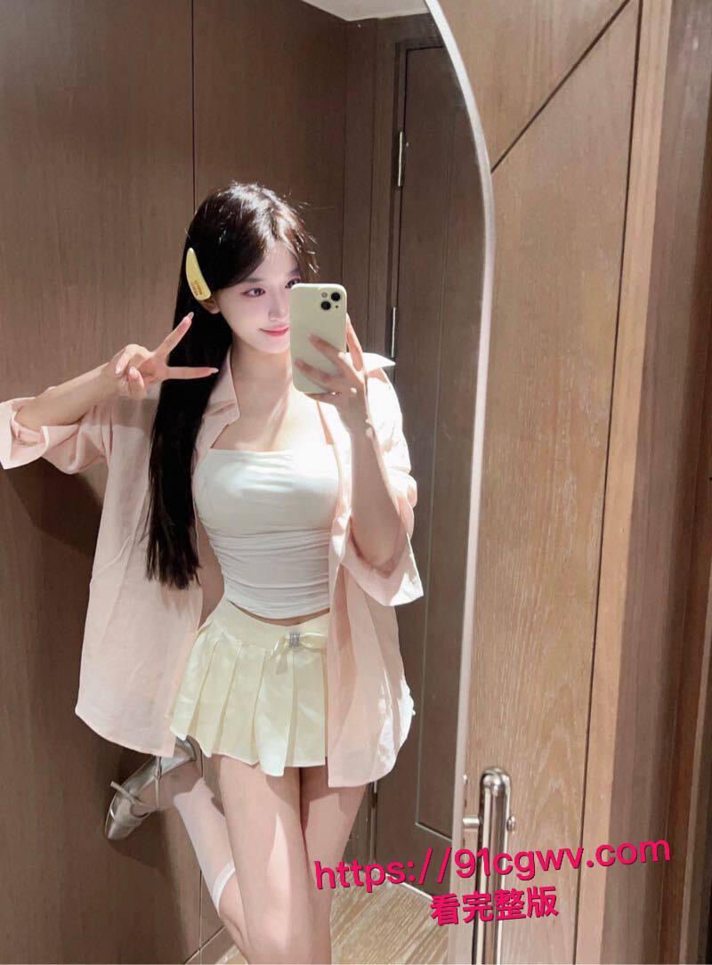 长春南关霓虹夜色下探探野花赵彤酒店狂欢，纹身大腿翘起爆插，大红蜡烛肚皮摆拍，视频尺度拉满！-4