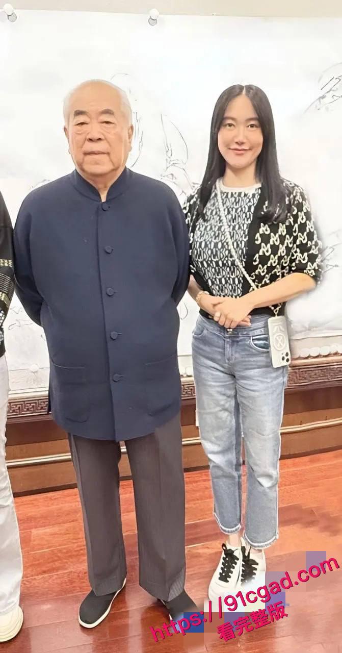 书法界泰斗范曾小50岁娇妻徐萌出轨，伙同多名情夫挪走数十亿书画藏品-7