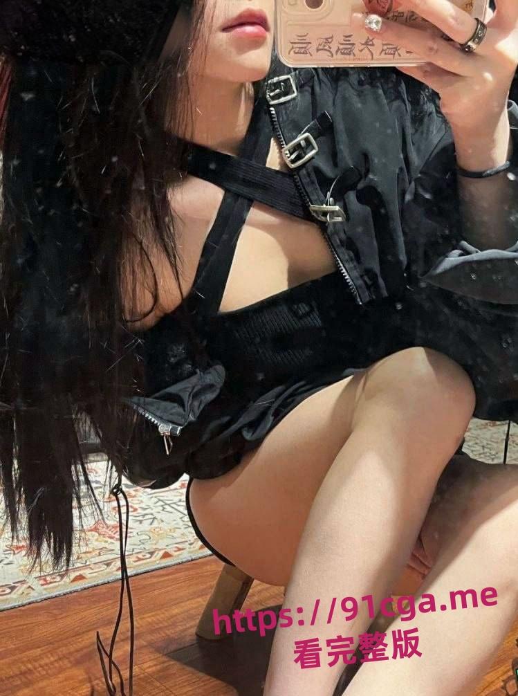 福建03年高颜美女江雨晨神似昆凌 主动在网上撩骚约炮和骗钱被曝光!-1