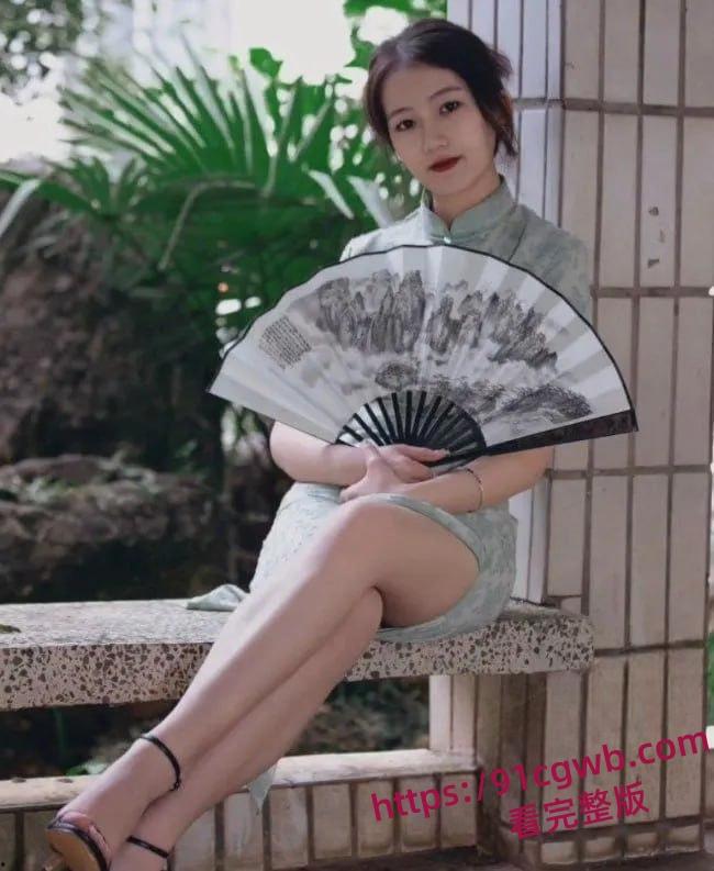 辽宁大学旗袍小母狗徐雪晗给男友足交 肥臀上位疯狂摇摆视频曝光-2