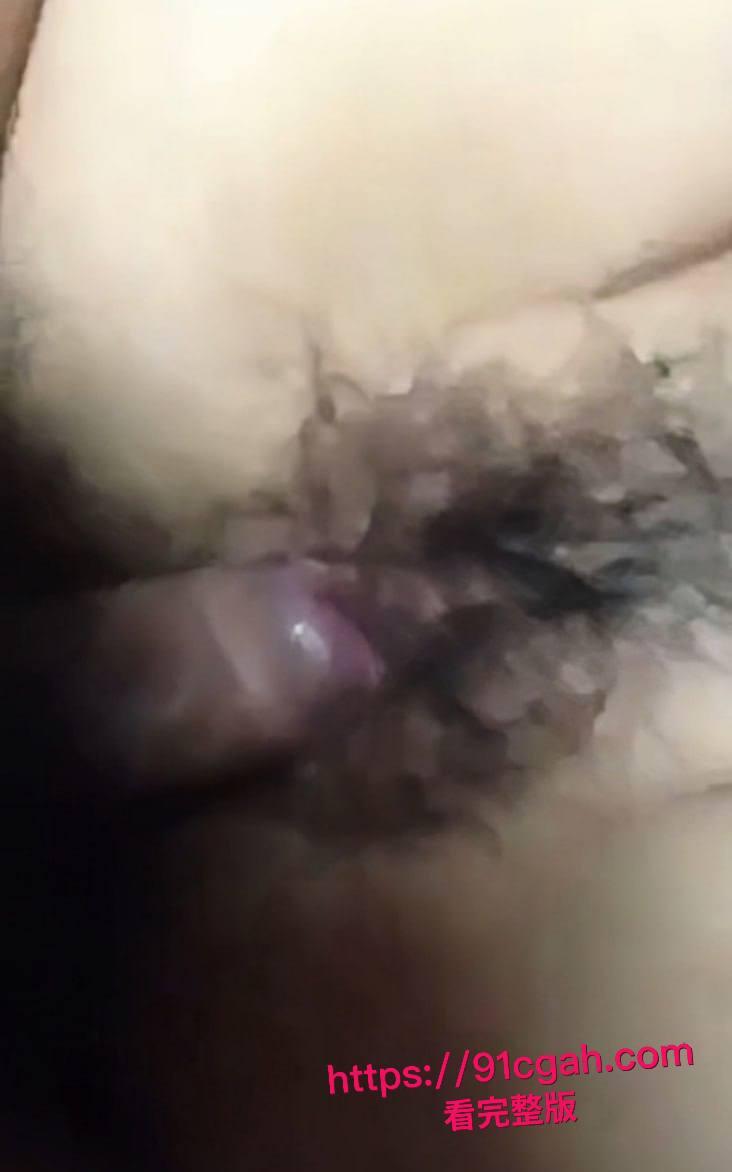 越南已婚人妻 阮守江 公交车骚逼人尽可夫 河内街头少妇求操 丰满大奶任人肏爆！-6