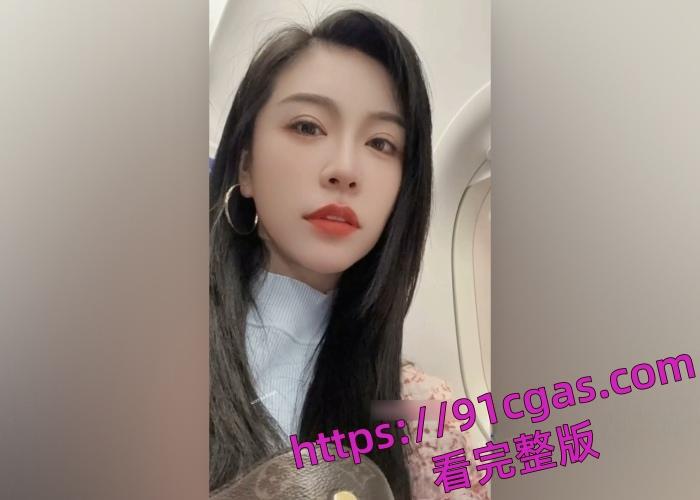 高颜值极品母女双飞共侍一夫的那种画面感背德反差感爆表，不看必后悔！-3