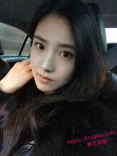 斗鱼清纯极品主播 祖祖小姨妈 和土豪一对一露奶揉逼！-5