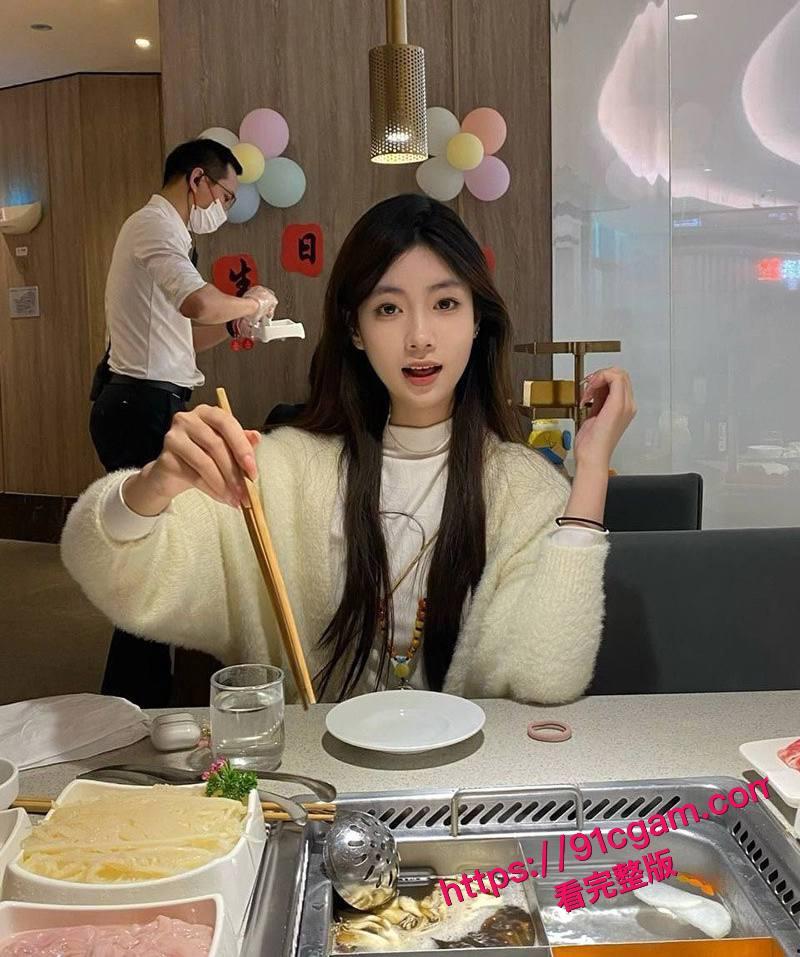 广东极品校花 夏晓红 不雅视频泄露！清纯少女被金主包养调教成母狗 反差感十足！ #广东校花-2