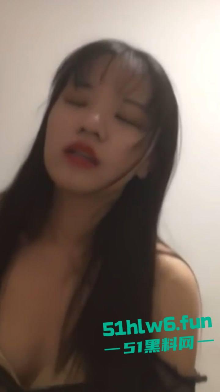 河北邯郸白领【胡思敏】肤白貌美俏佳人，男友无情打桩爆操，分手后视频遭男友流出。-5