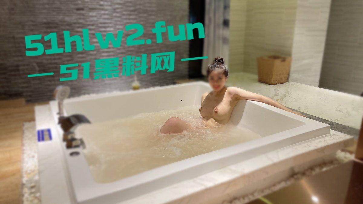 爱情有没有所谓的忠诚，只能看母狗是否经得住诱惑，完美调教的前妻出轨被老公怒曝母狗的调教历程。-17