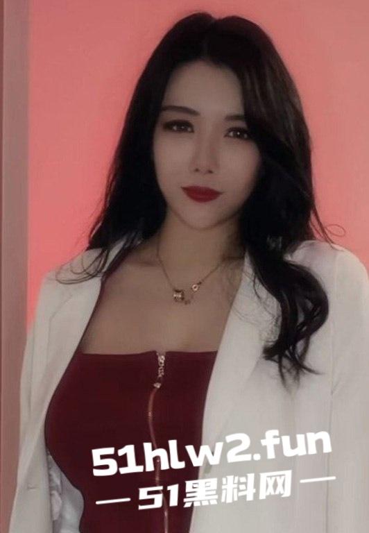 抖音小卷卷老师原名【张栩菲】曾经是尤果网当家花旦，加微自购定制福利已经从良内容绝版。-11