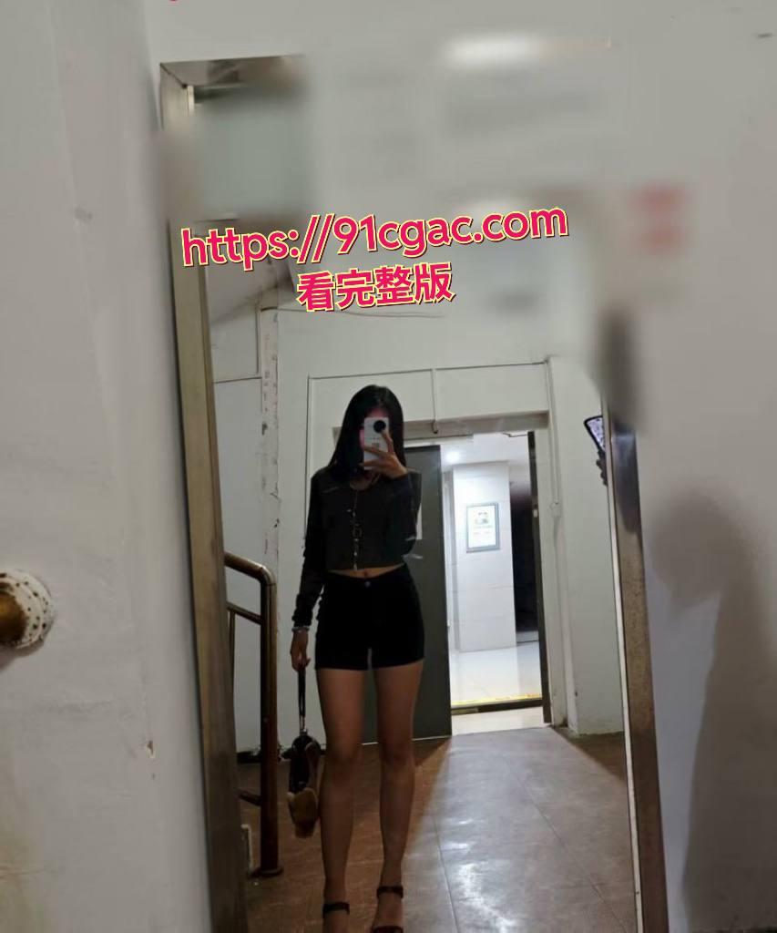 四川达州32岁轻熟人妻卢佩盈，这骚货的性欲可真是了不得-1