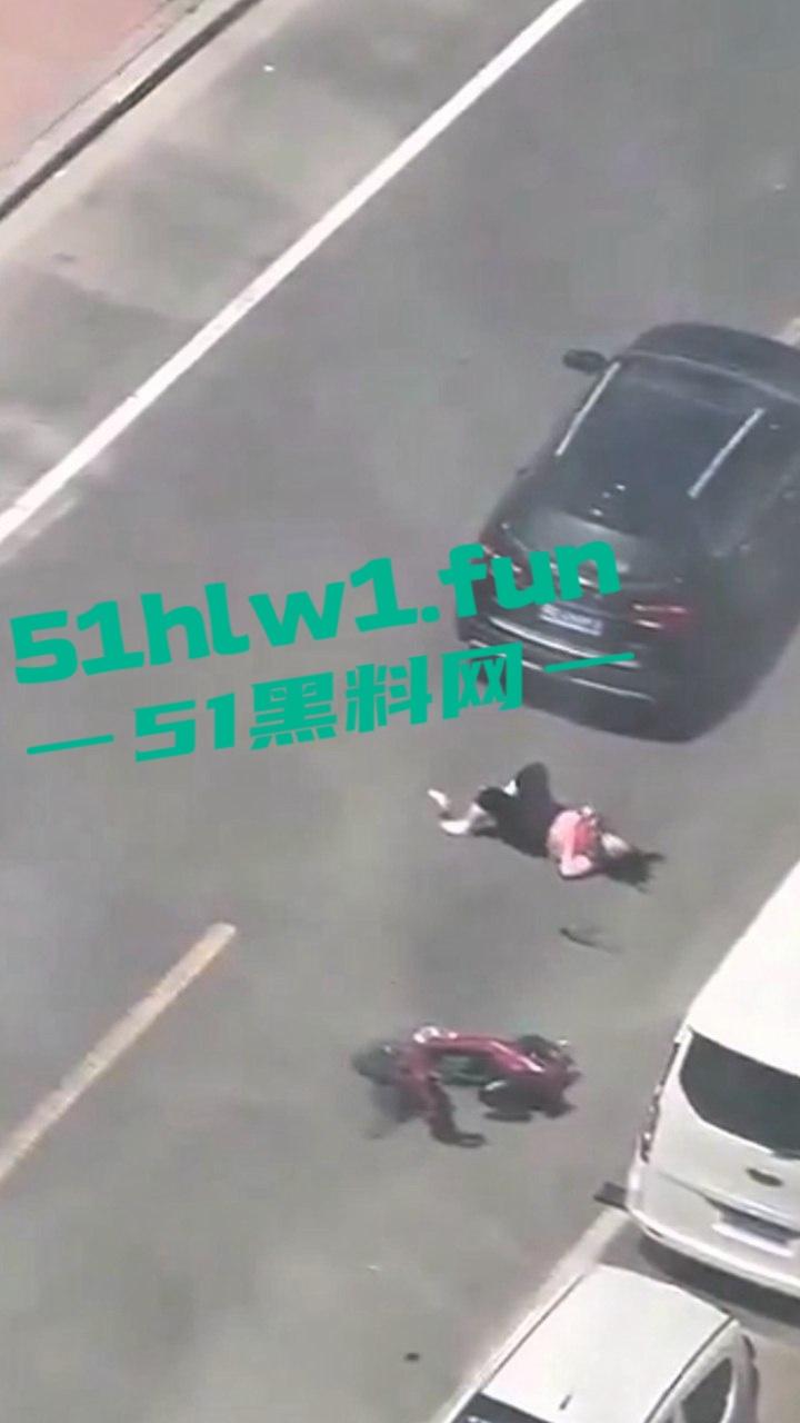 山东东营市变态渣男，开车将妻子撞倒后，反复碾压至其死亡，目前已被警方抓捕，估计是要死刑了！-5