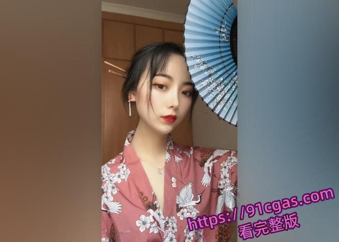 四川传媒极品粉嫩校花 朱姝君 酒吧喝酒被富二代看上带去情趣酒店，出轨视频曝光-3