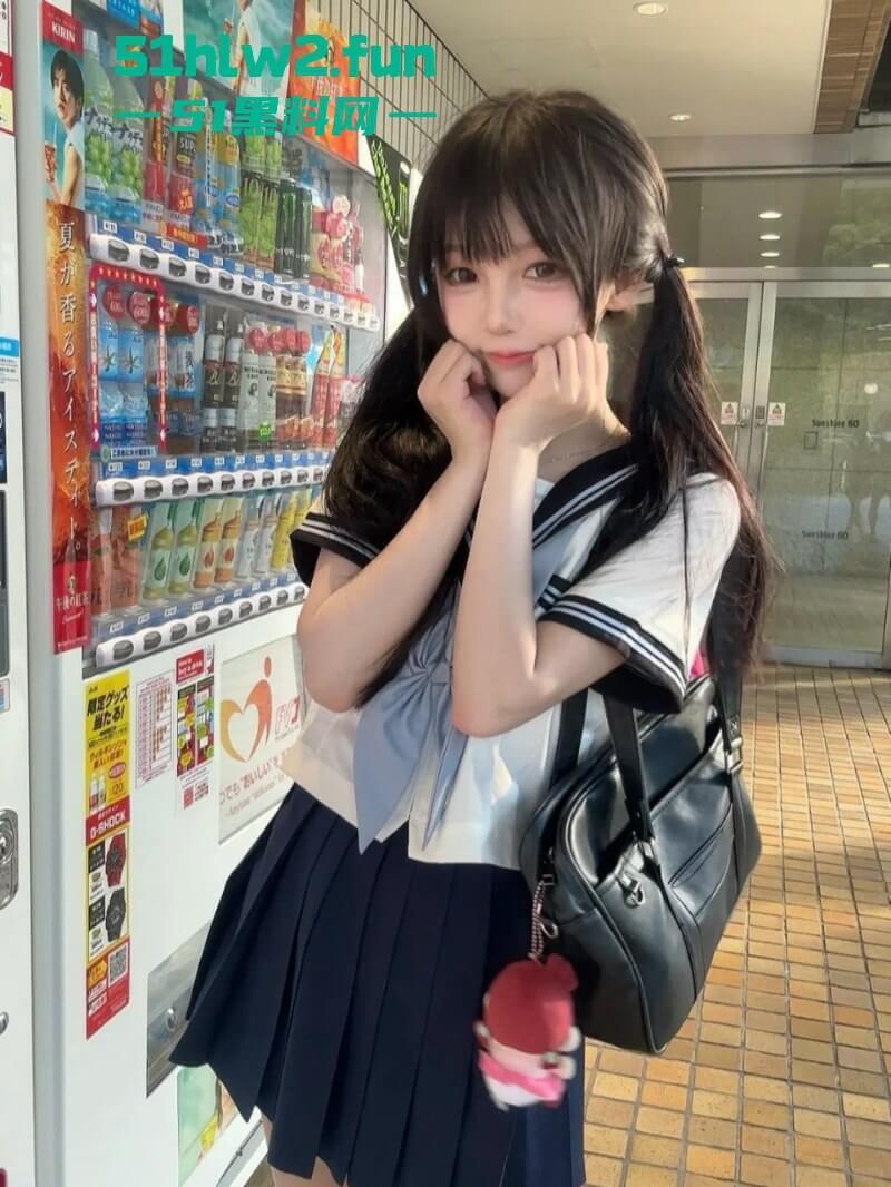 深圳高颜值舞蹈生【聂雨桐】外网公开求包养，嫌钱不到位拒不承认卖逼事实引发热议。-5