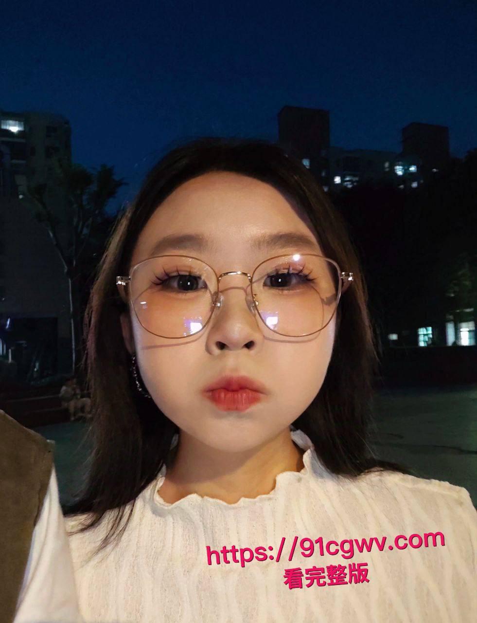 贵阳26岁C杯浪货李成乔自拍调教片外流！表面乖乖女床上爱绑绳子挨大鸡巴狂捅多毛骚逼淫叫不停-5