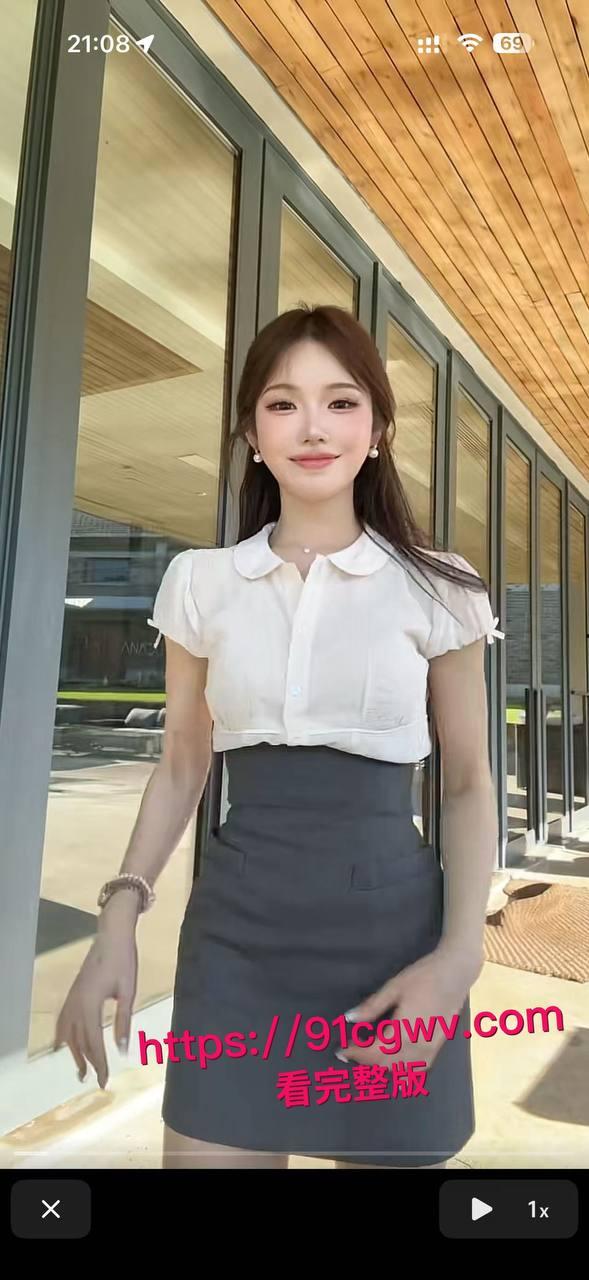 千万粉女网红【一只璐 A Deer】酒店针孔大尺度曝光！不雅照+开房视频流出，反差婊本婊，看完直呼太骚了！-9