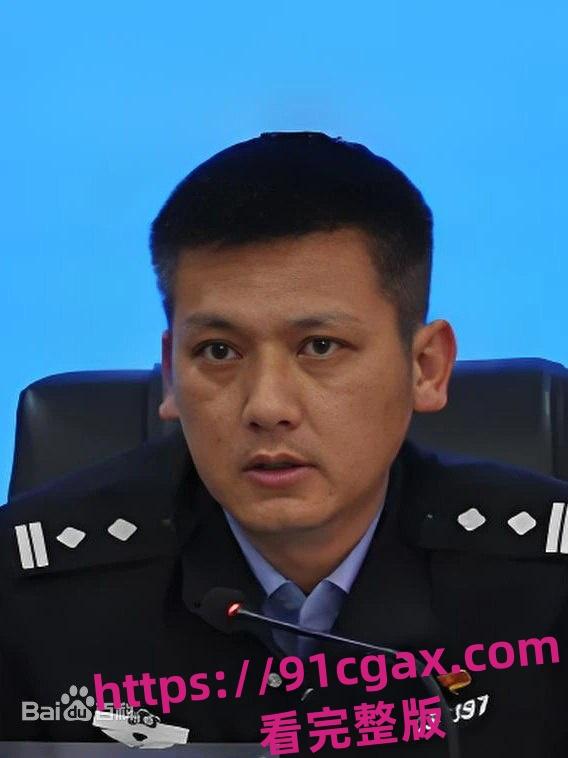 云南省红河州泸西县公安局副局长 余张 出轨派出所女辅警 人民的好警官已破防！-9