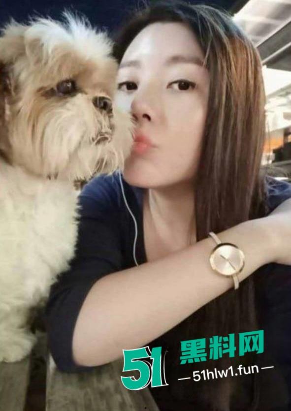 震惊！七岁男童为了游戏皮肤不惜把拿妈妈照片视频的跟人交换，偷拍妈妈大量裸照和视频传出。-3