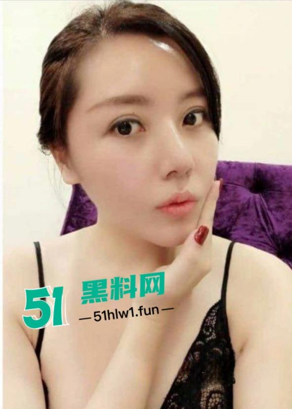 震惊！七岁男童为了游戏皮肤不惜把拿妈妈照片视频的跟人交换，偷拍妈妈大量裸照和视频传出。-18