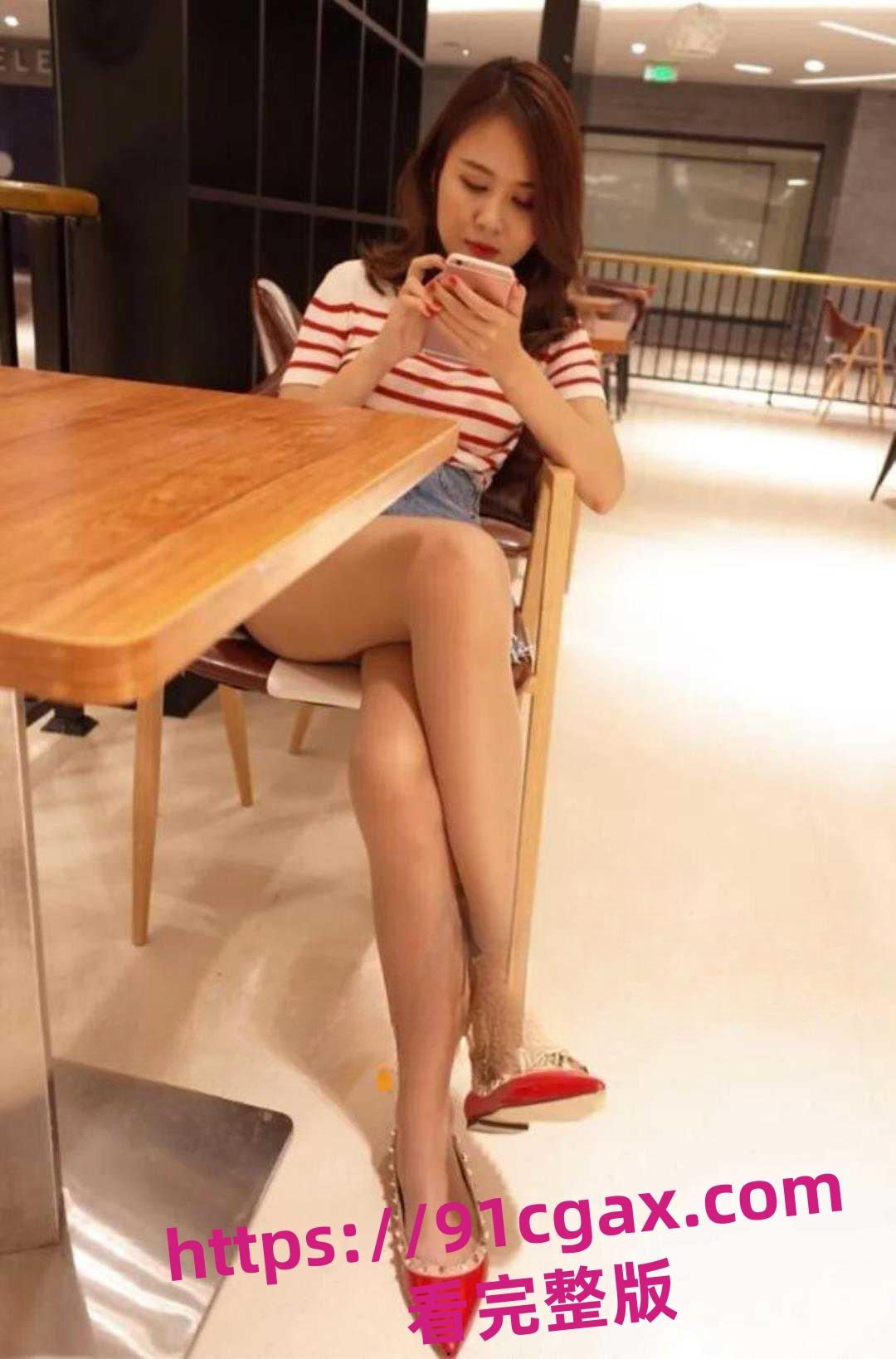 赤峰市媚黑婊与黑人哈尼修成正果，网友：这一屌下去，她家8代都洗不白-1