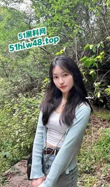 广州白云幼儿园清纯幼师【田梦】被渣男分手抛弃，极品的颜值搭配性感的美乳，不失为人间仙女！-5