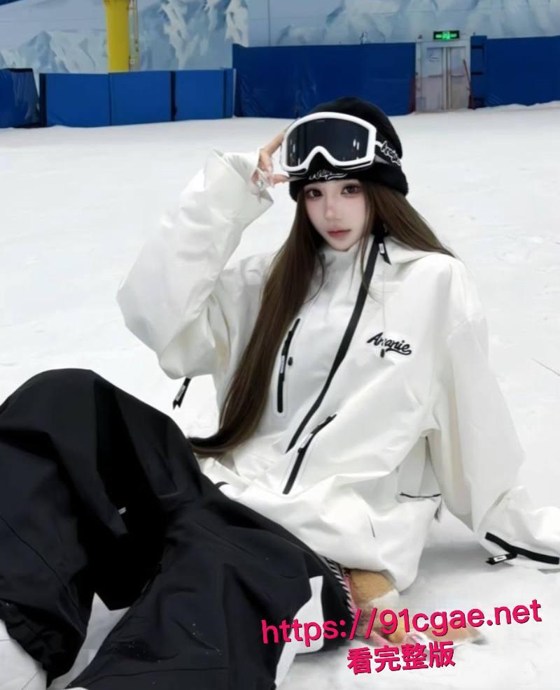 抖音百万级网红老白不喝酒被曝拒付3000陪滑费 女主发文控诉 身份却被实锤为外围女 露脸口交视频流出！-22