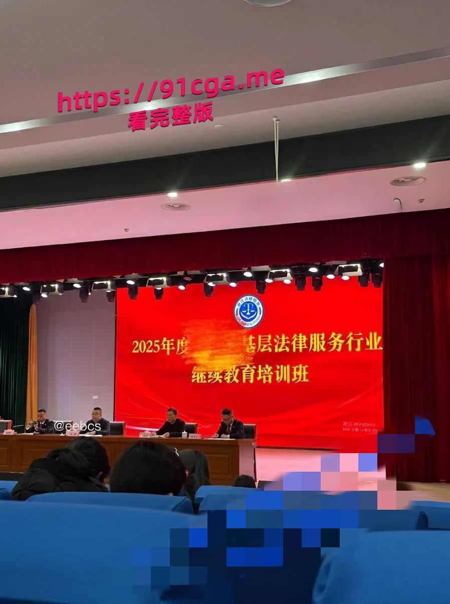 律师白天法庭精英 晚上变反差女！衬衫解扣撅臀秀逼穴超反差-2