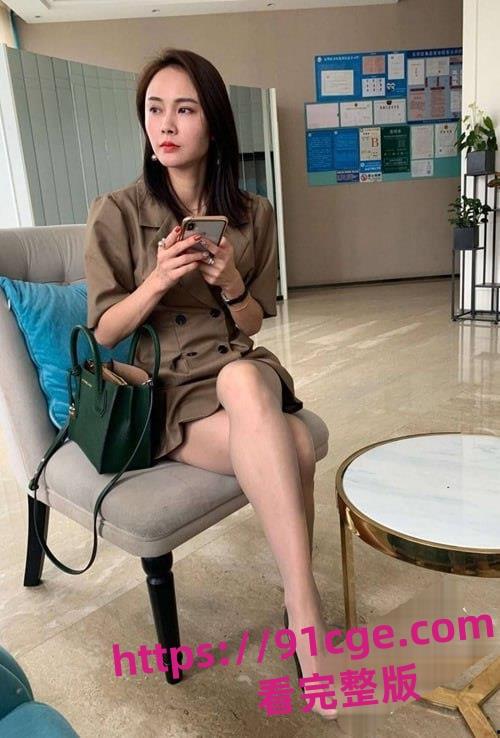 青岛气质风韵少妇『李丽』临沂罗庄城中村性感卖逼骚婊子！-1