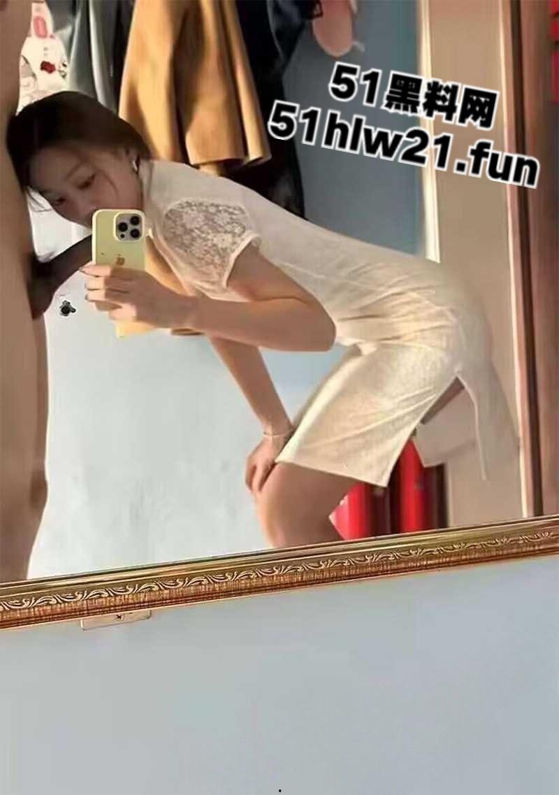 广州职业学院【赵慧】极品反差眼镜妹，身材纤细修长酒店被男友暴力后入，完美蜜桃臀真是太诱人了。-7